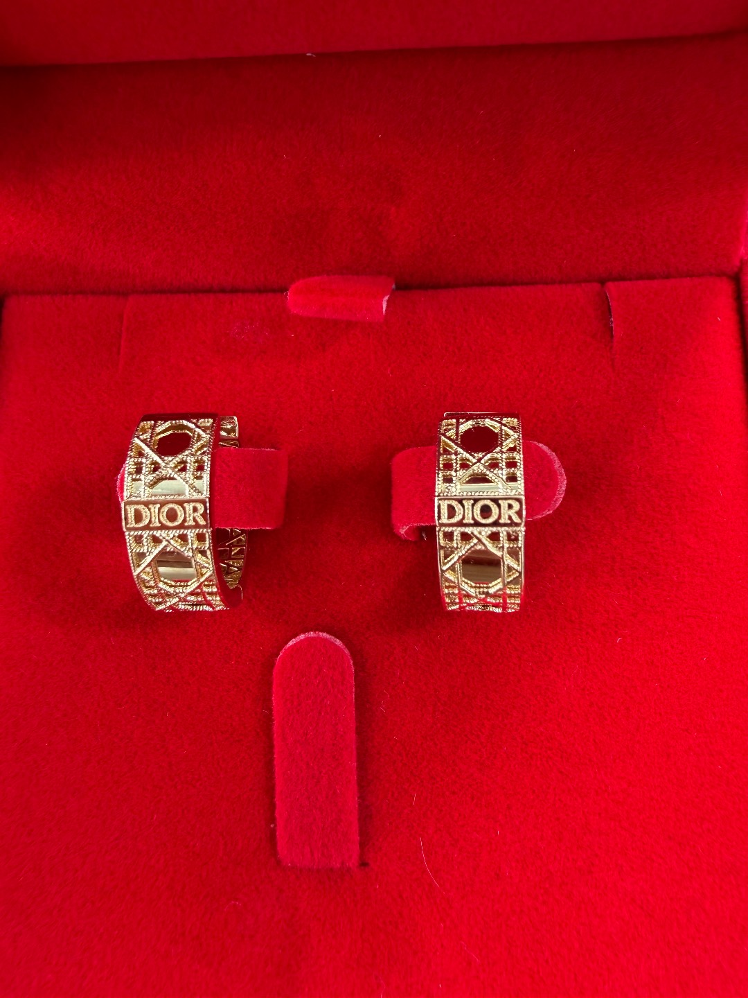 Золото 585 проба диор