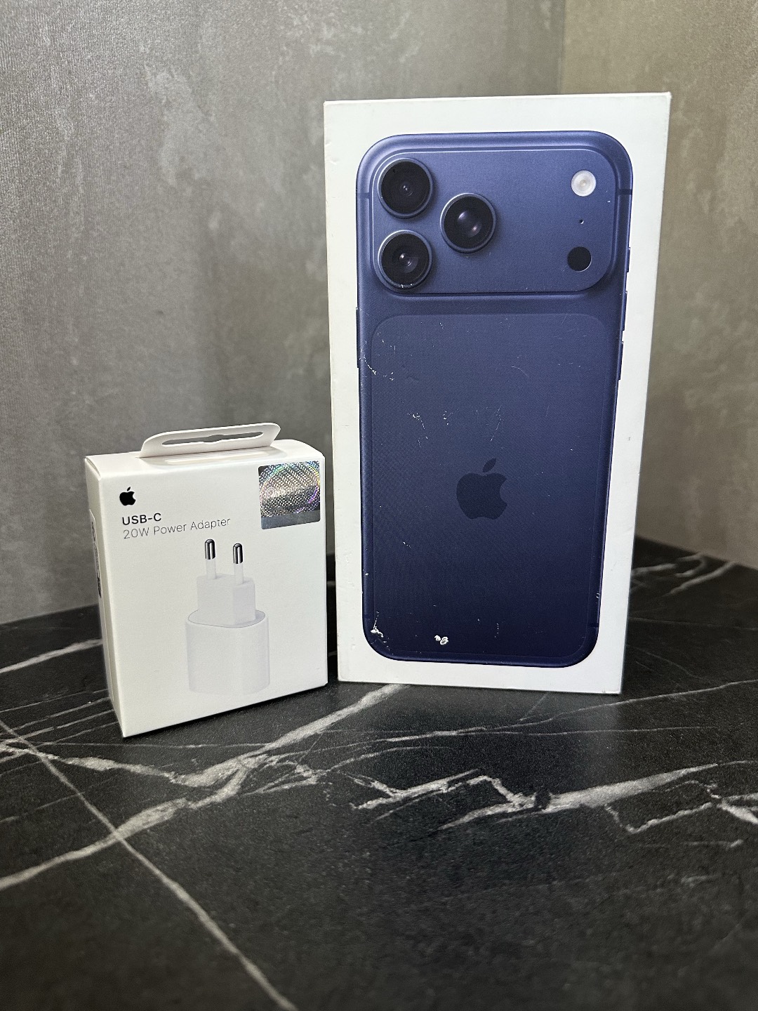 IPHONE 17 PRO 256 gb e-SIM + оригинальный адаптер - изображение 3