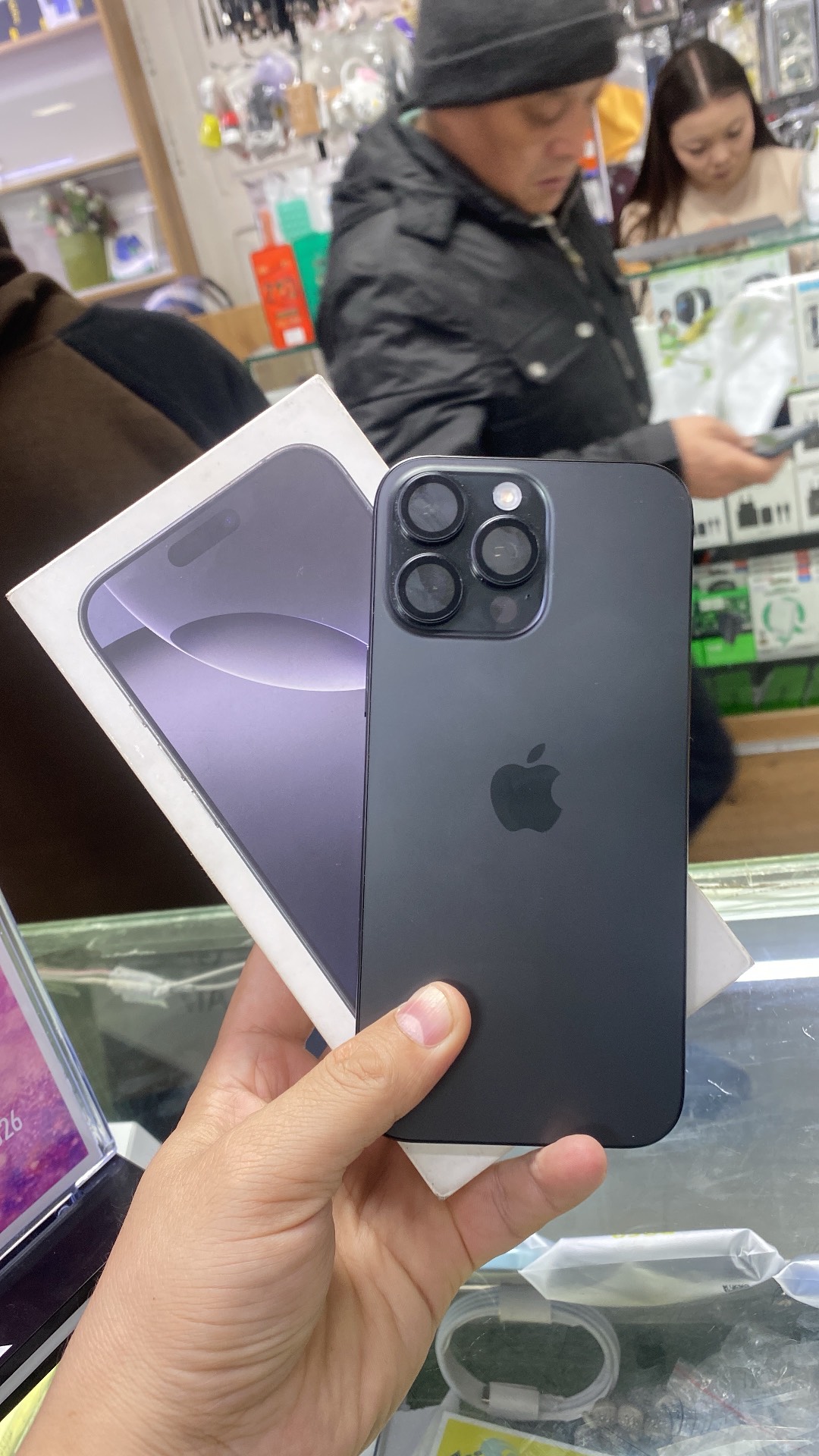 Айфон 16 Про Мах 256 Гб - изображение 2