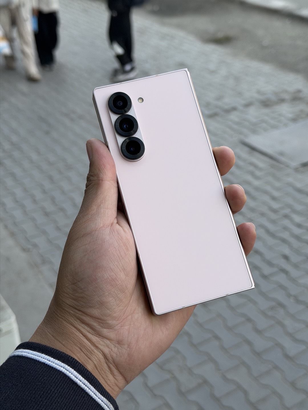 Samsung Z Fold 6 - изображение 2