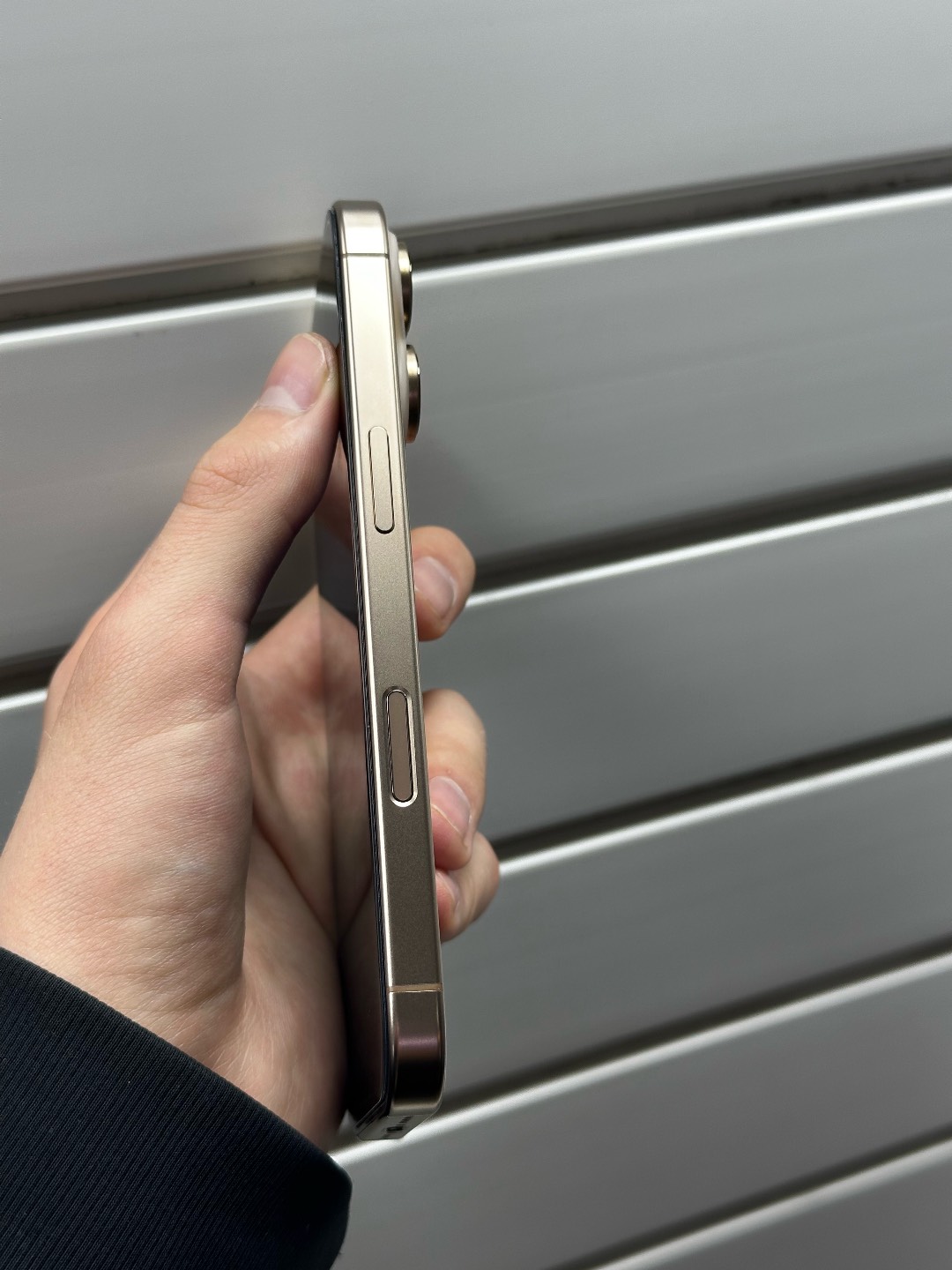 IPhone 16 pro 256GB - изображение 4