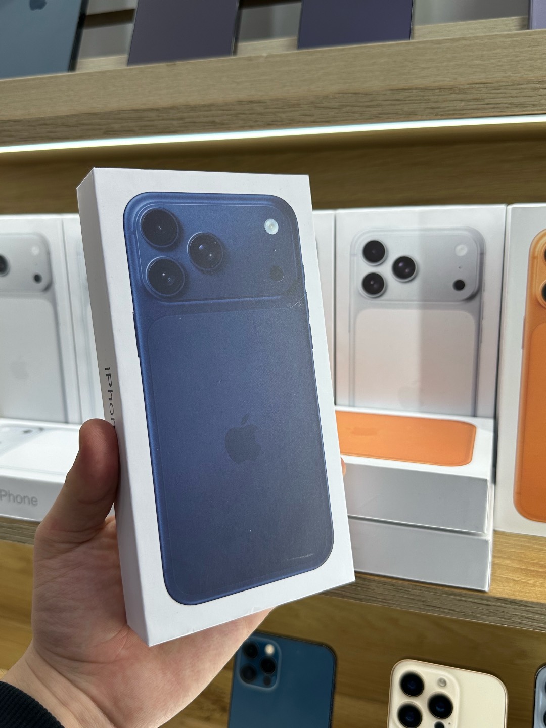 IPhone 17 pro max 256 silver new - изображение 3