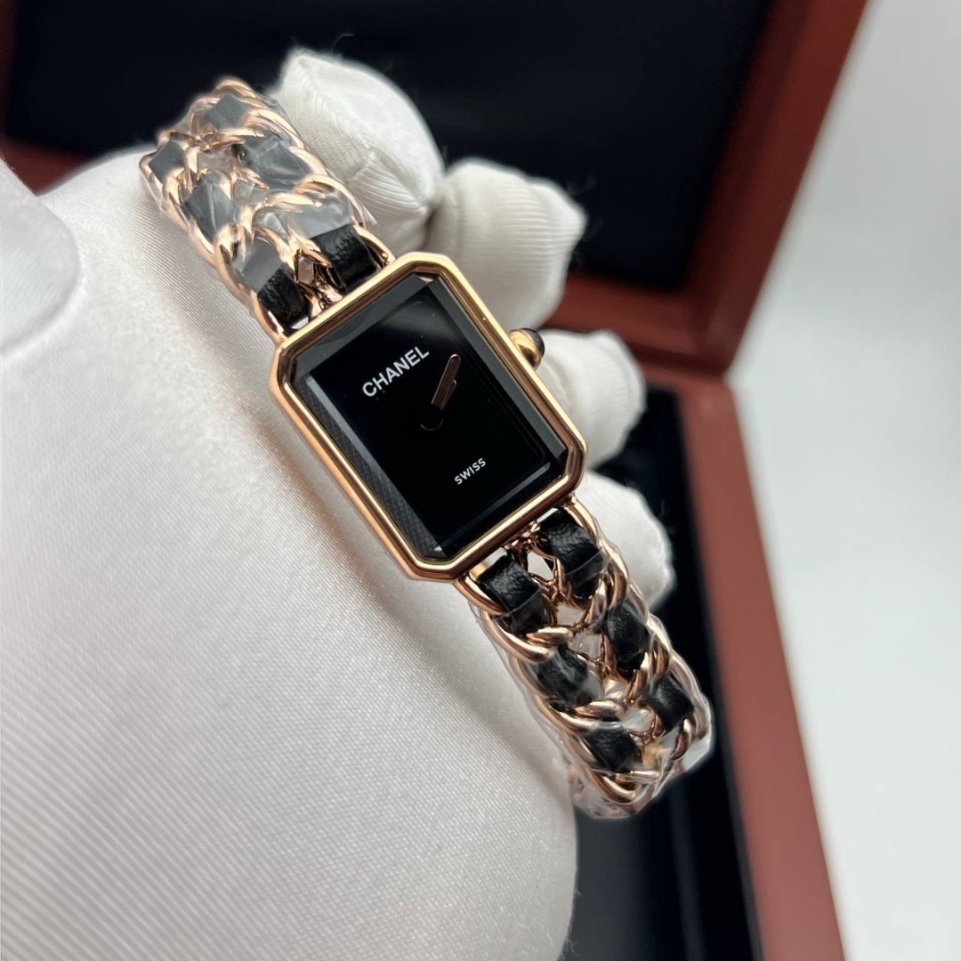 Премиальные женские часы Chanel  1/1