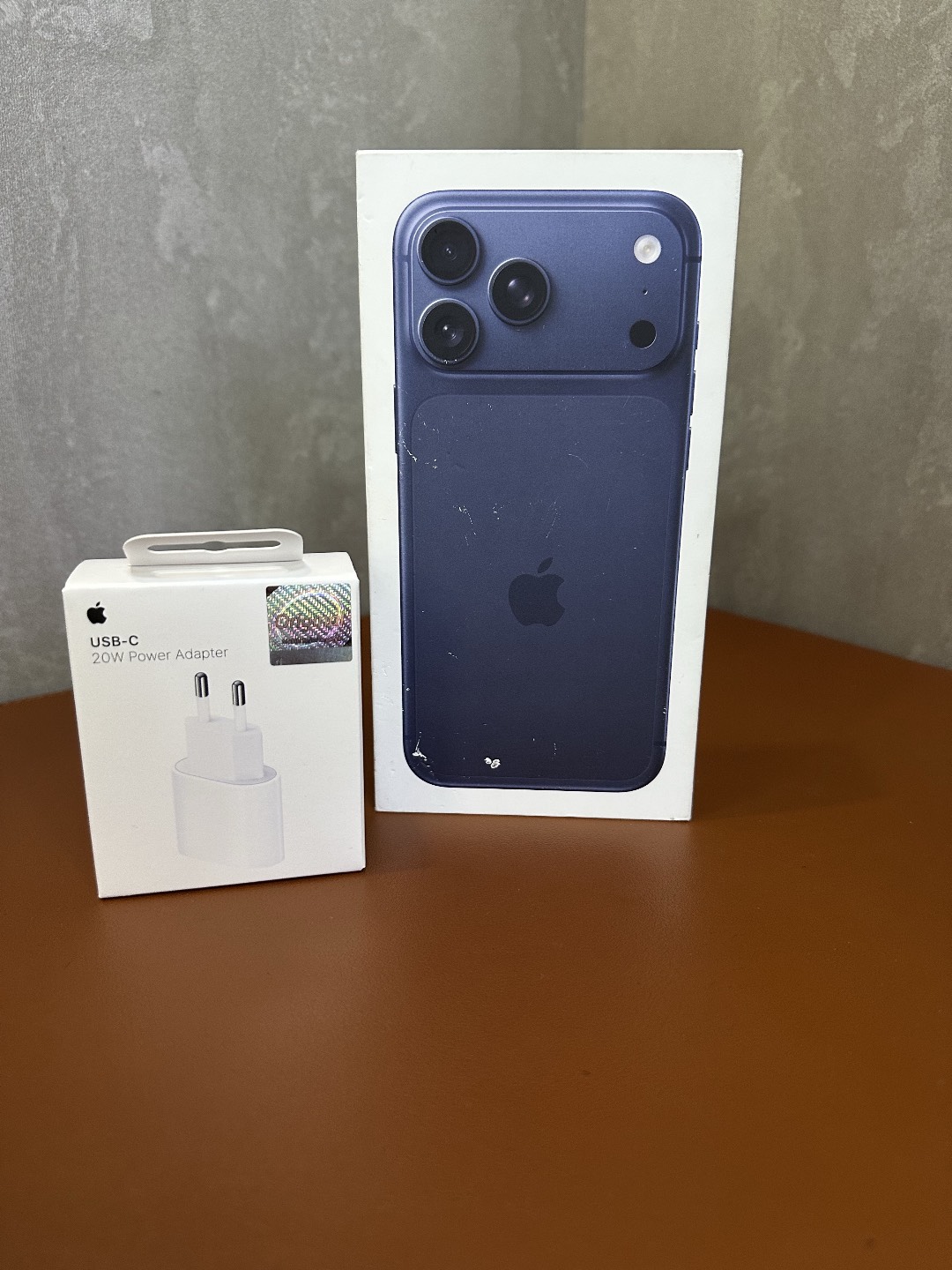 IPHONE 17 PRO MAX 256gb e-SIM + оригинальный адаптер - изображение 3