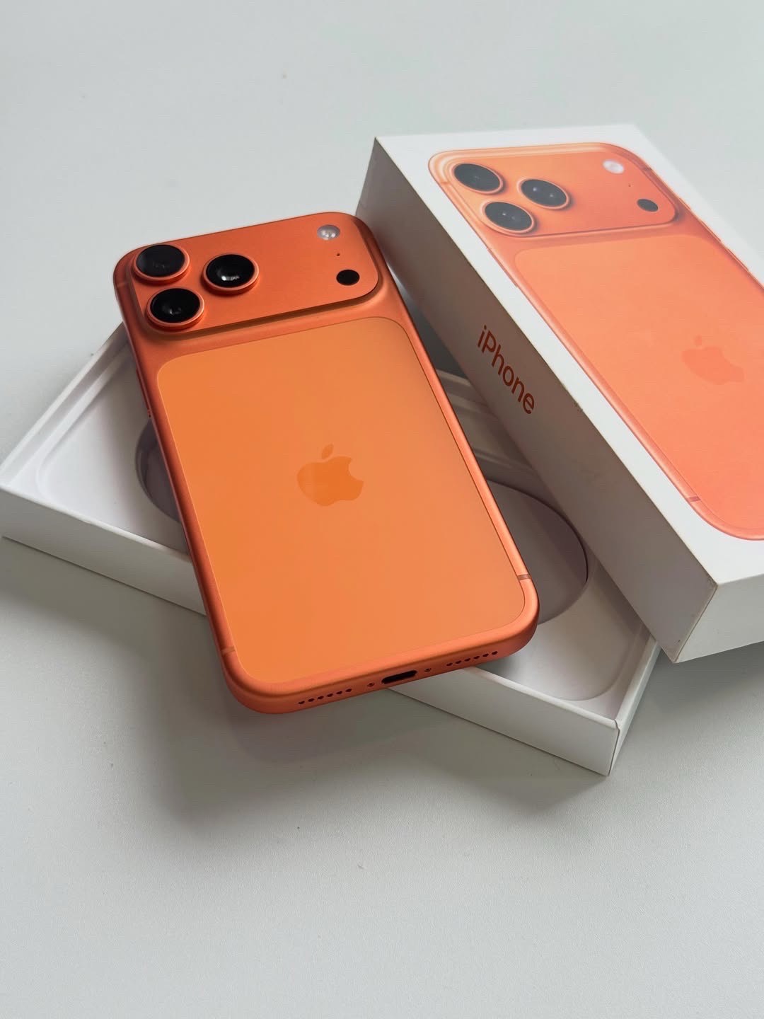 🚨IPHONE 17 PRO MAX 🚨Cosmic Orange 🧡С официальной гарантие ✅ - изображение 3