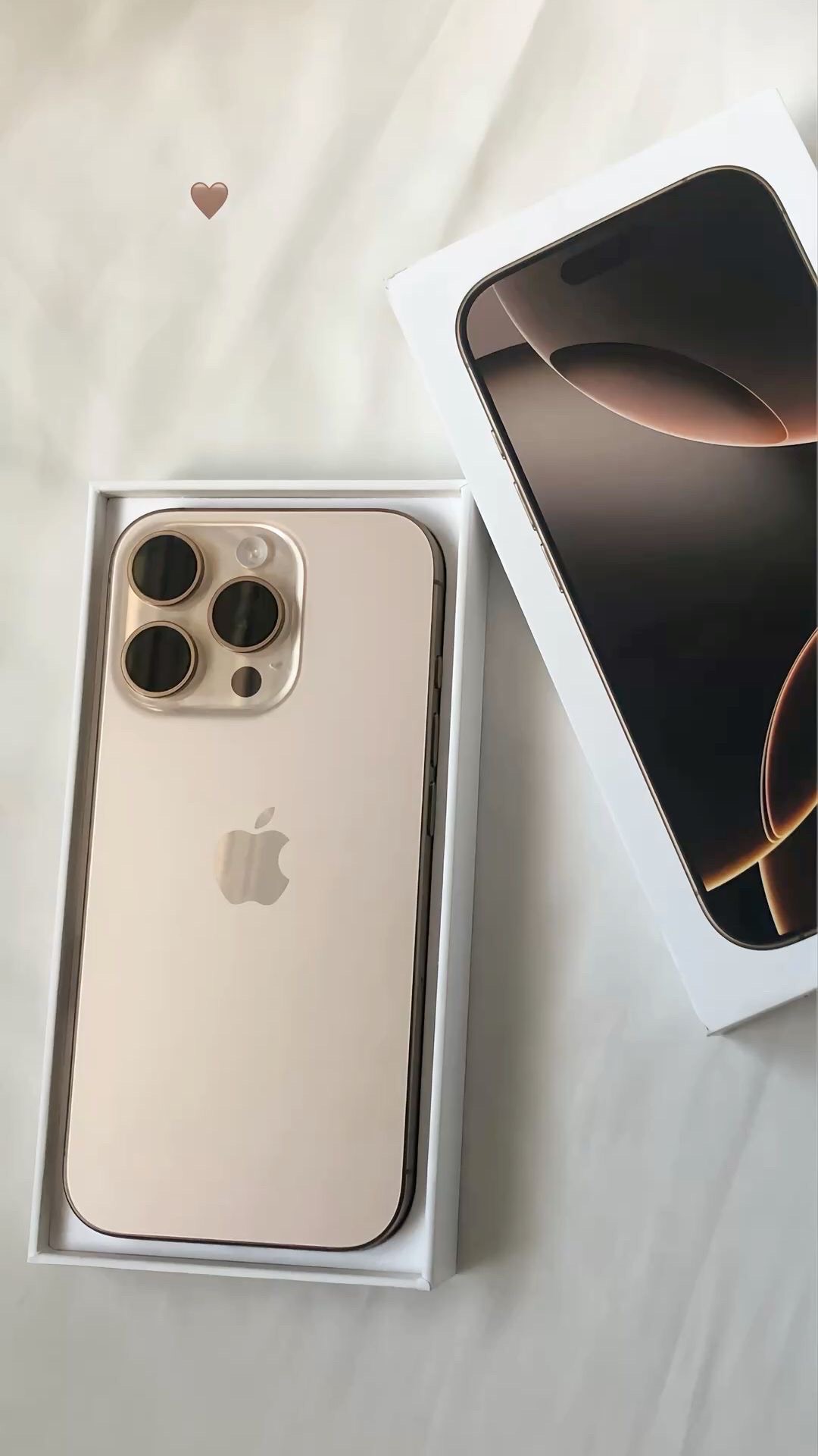 IPhone 16 Pro Max 256GB + полный комплект аксессуаров - изображение 2