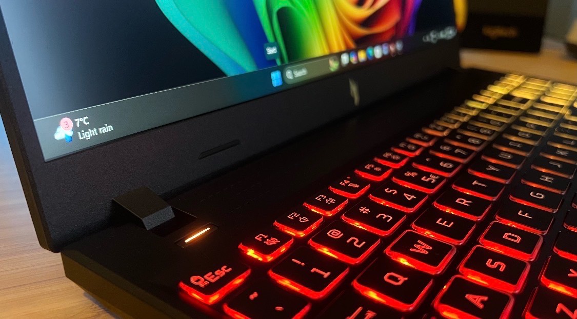 Acer Nitro V 16 AI, AMD Ryzen 7 260 (up to 5.1 GHz), 16GB DDR5 5600MHz, 512GB PCIe Gen 4 SSD, 16.0" WUXGA (1920 x 1200) IPS 180Hz, NVIDIA GeForce RTX 5050 8GB - изображение 2