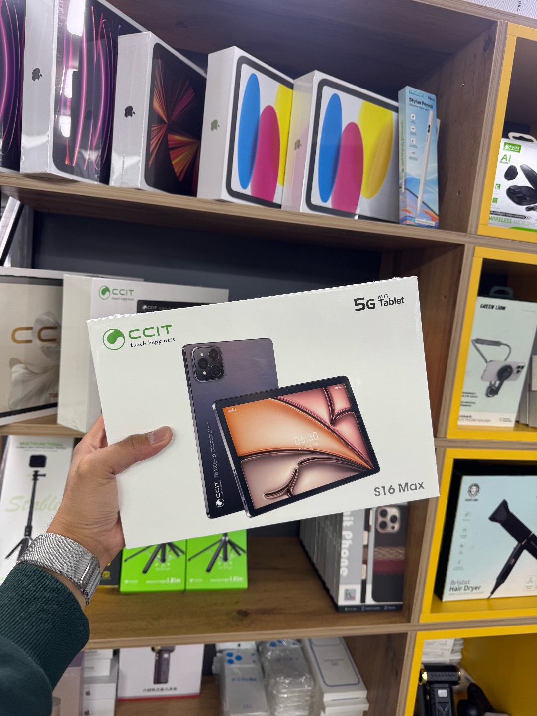 TAB S16 MAX