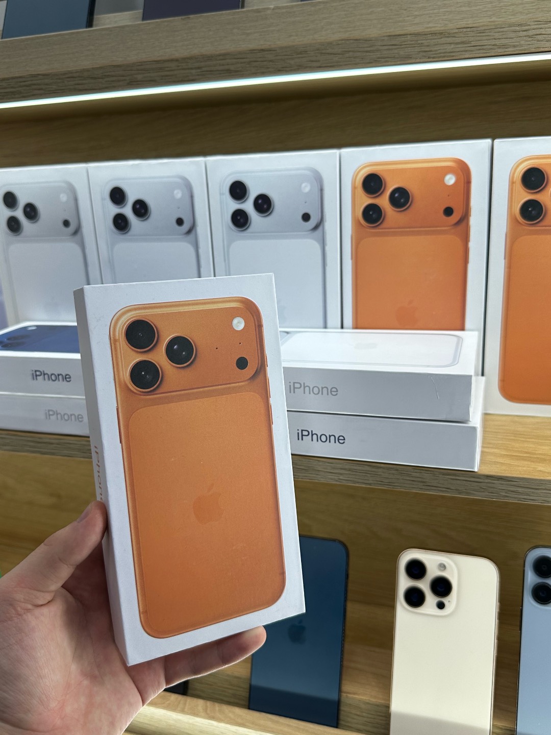 IPhone 17 pro max 256 silver new - изображение 2