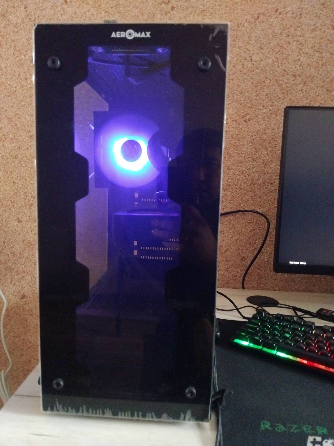 Системный блок характеристики: rayzen 5 7500f , видекарта 5060 gegabite, оперативка 32 гб и карта памяти 1 терабайт, блок питание на 650 вольт , материнка b650 - изображение 2