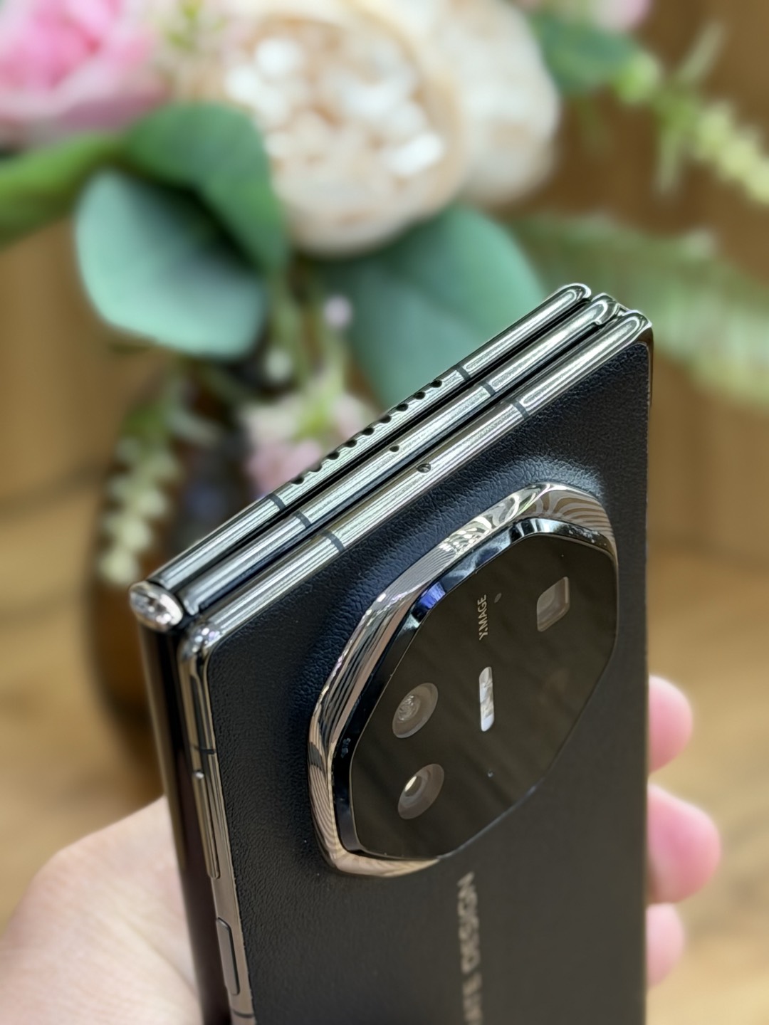 Huawei Mate XT(тройной дисплей) - изображение 2