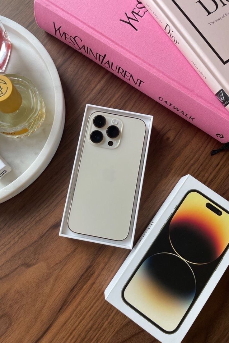 IPhone 14 Pro 128GB + полный комплект аксессуаров - изображение 2