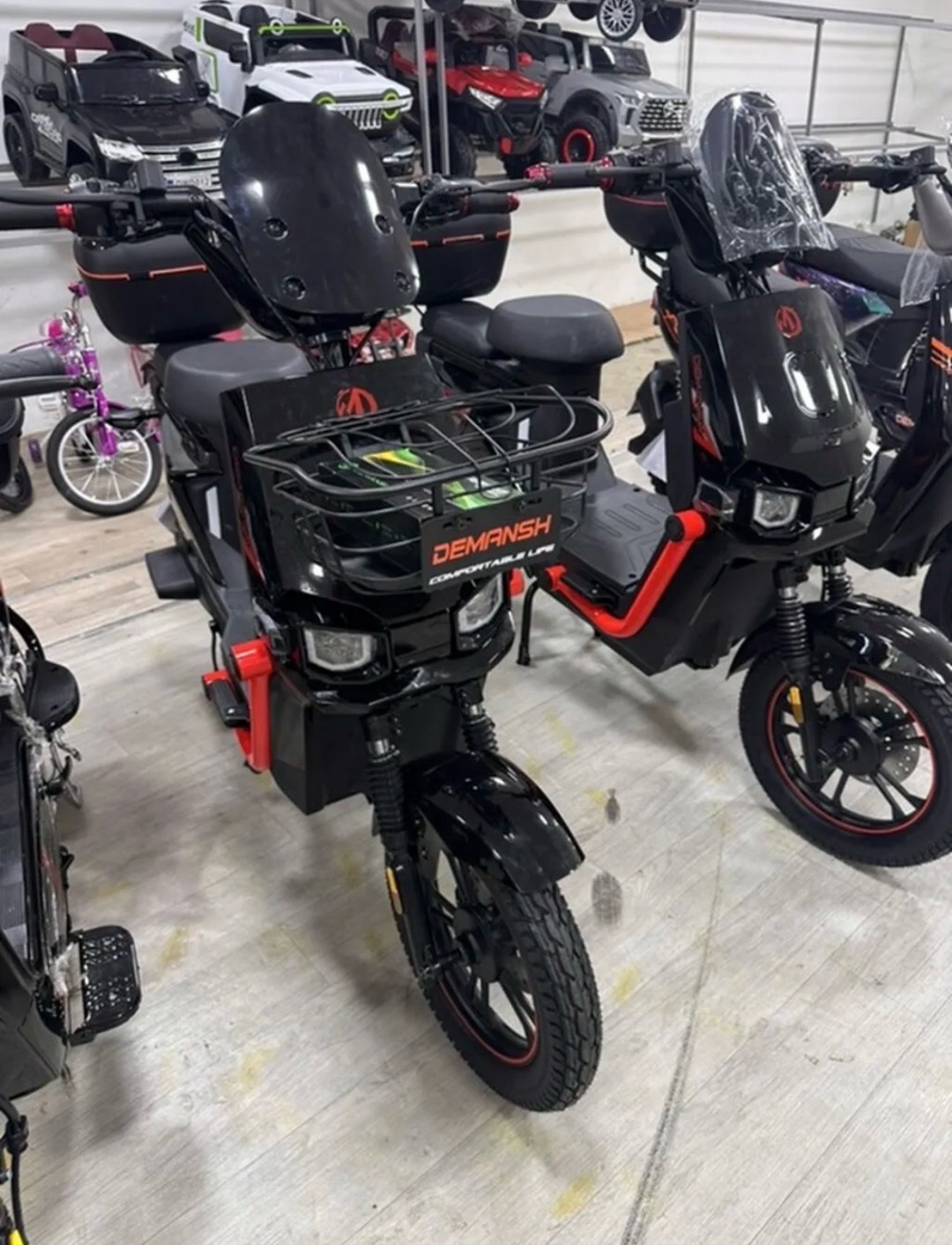 Электроскутеры DEMANSH
(городские модели) Запас хода
50км. Мощность 800w - изображение 2