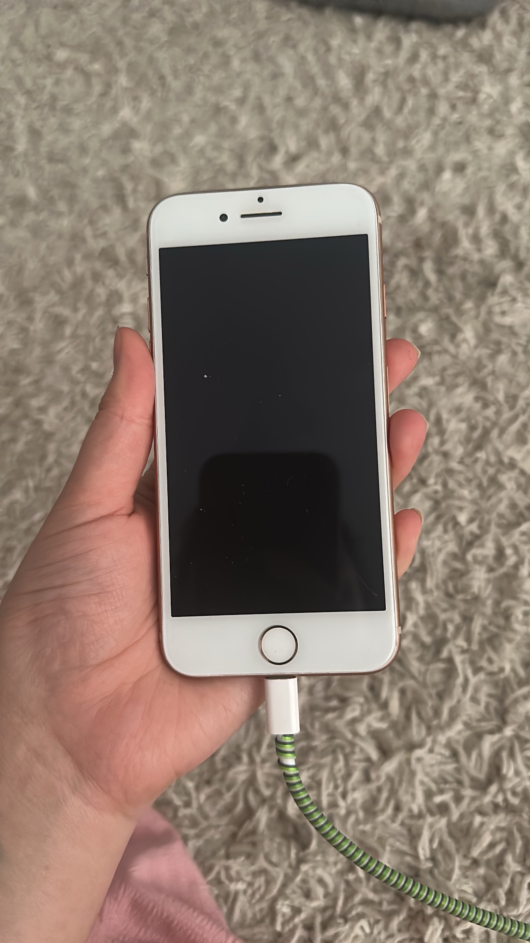 Продаю iPhone 8 - изображение 2