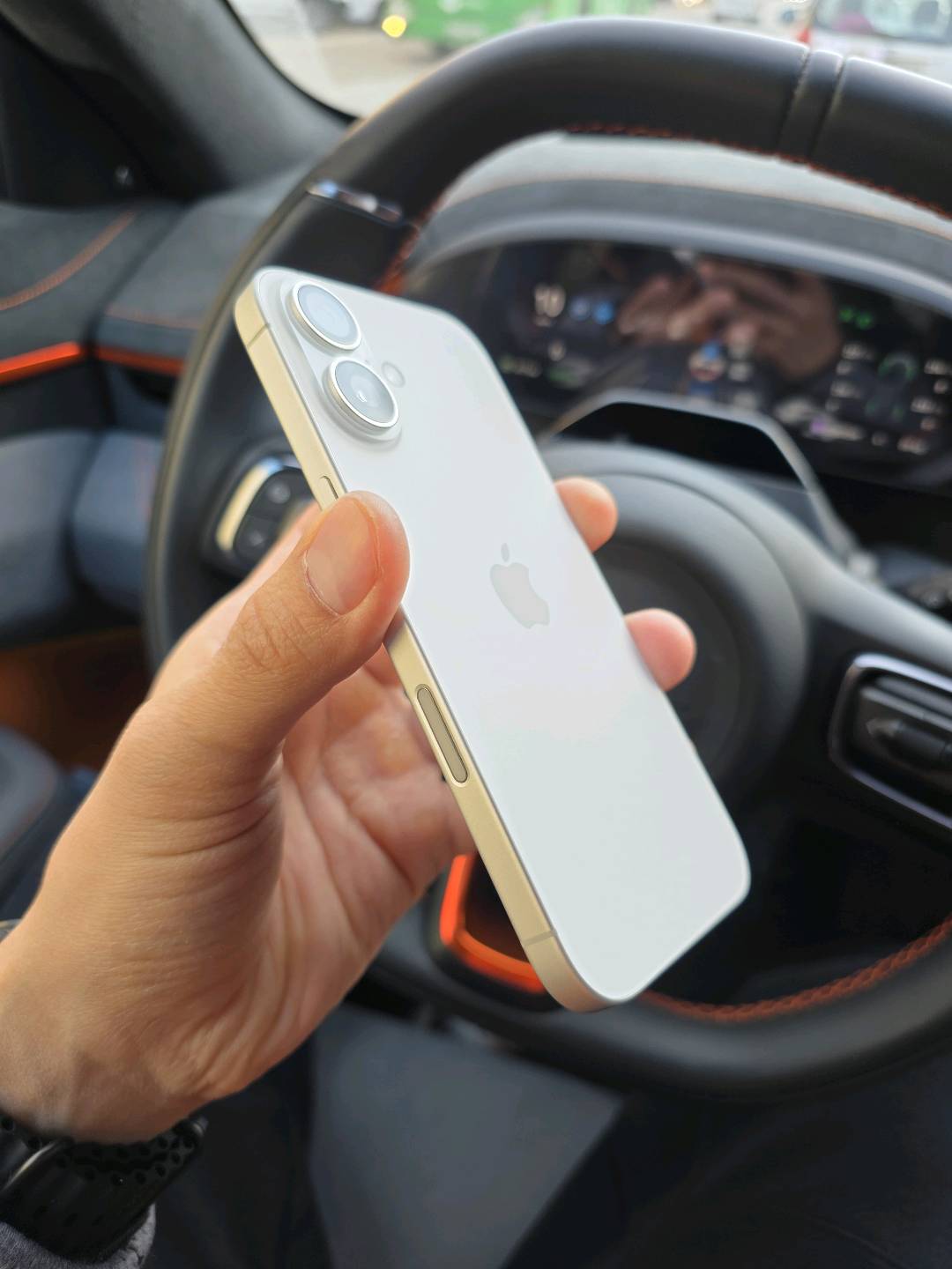 iPhone 16 128gb - изображение 4