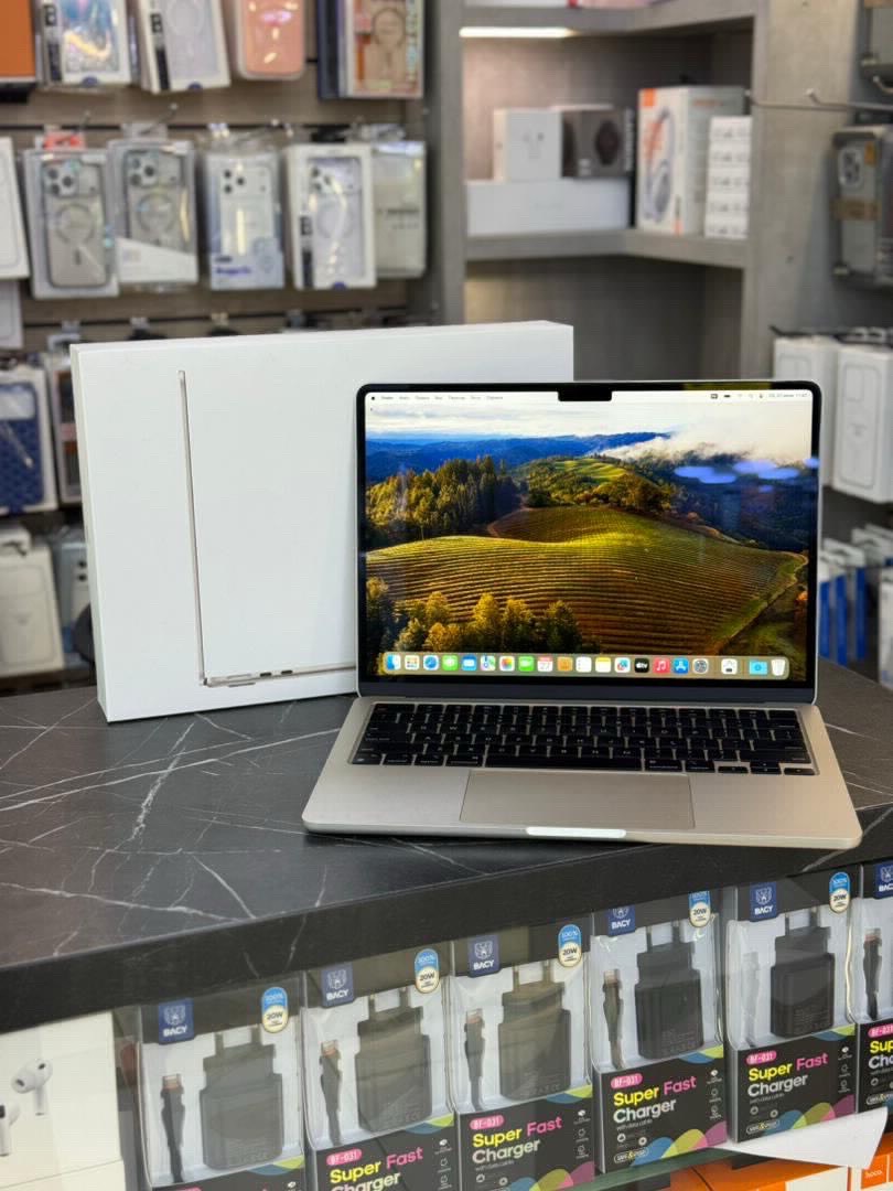 MACBOOK AIR M2 8/256