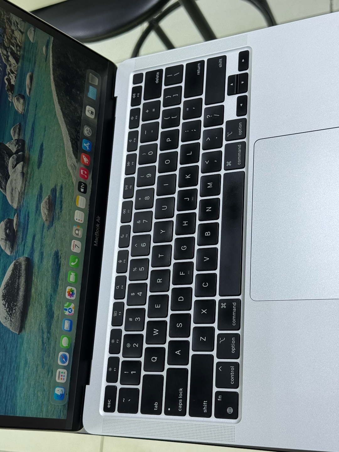 MACBOOK AIR M1 8/256+ коробка, оригинальная зарядка - изображение 7