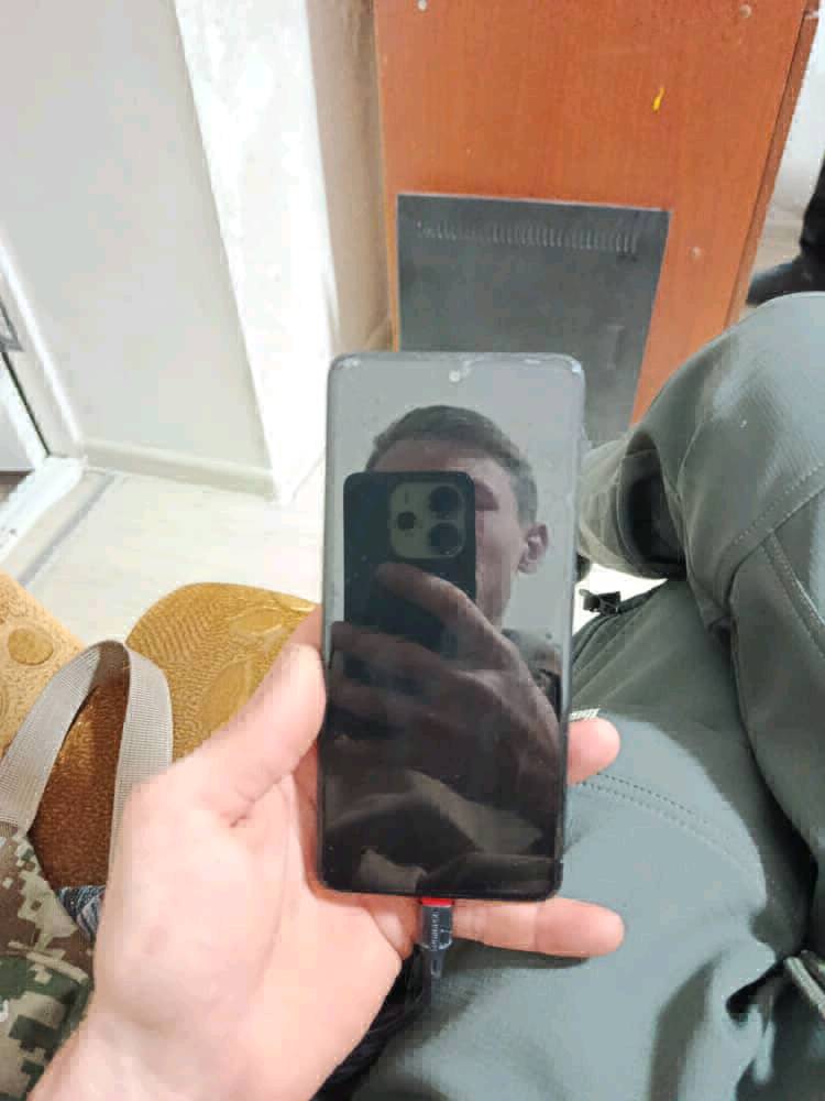 Продаю редми но 11про все работает - изображение 3