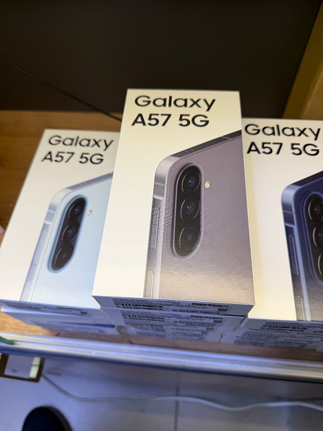 Samsung A57 8/256 - изображение 2