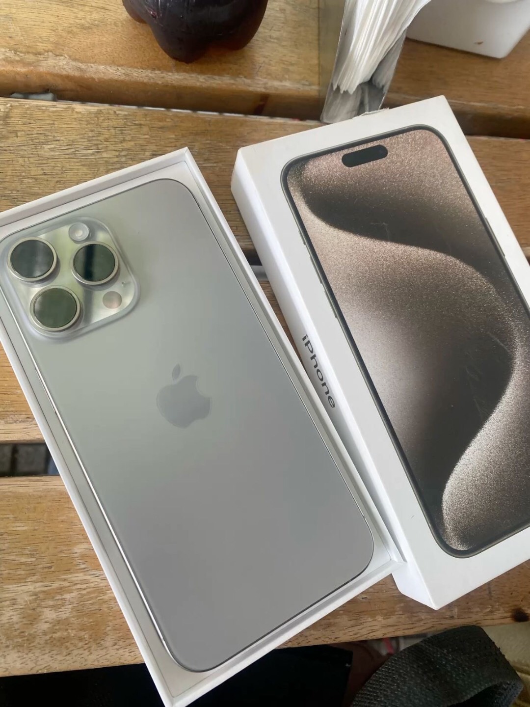 IPhone 15 Pro 128GB + полный комплект аксессуаров - изображение 2