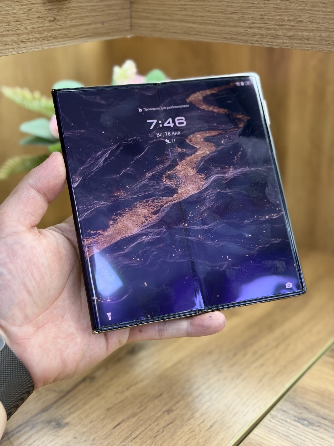Huawei Mate XT(тройной дисплей) - изображение 4