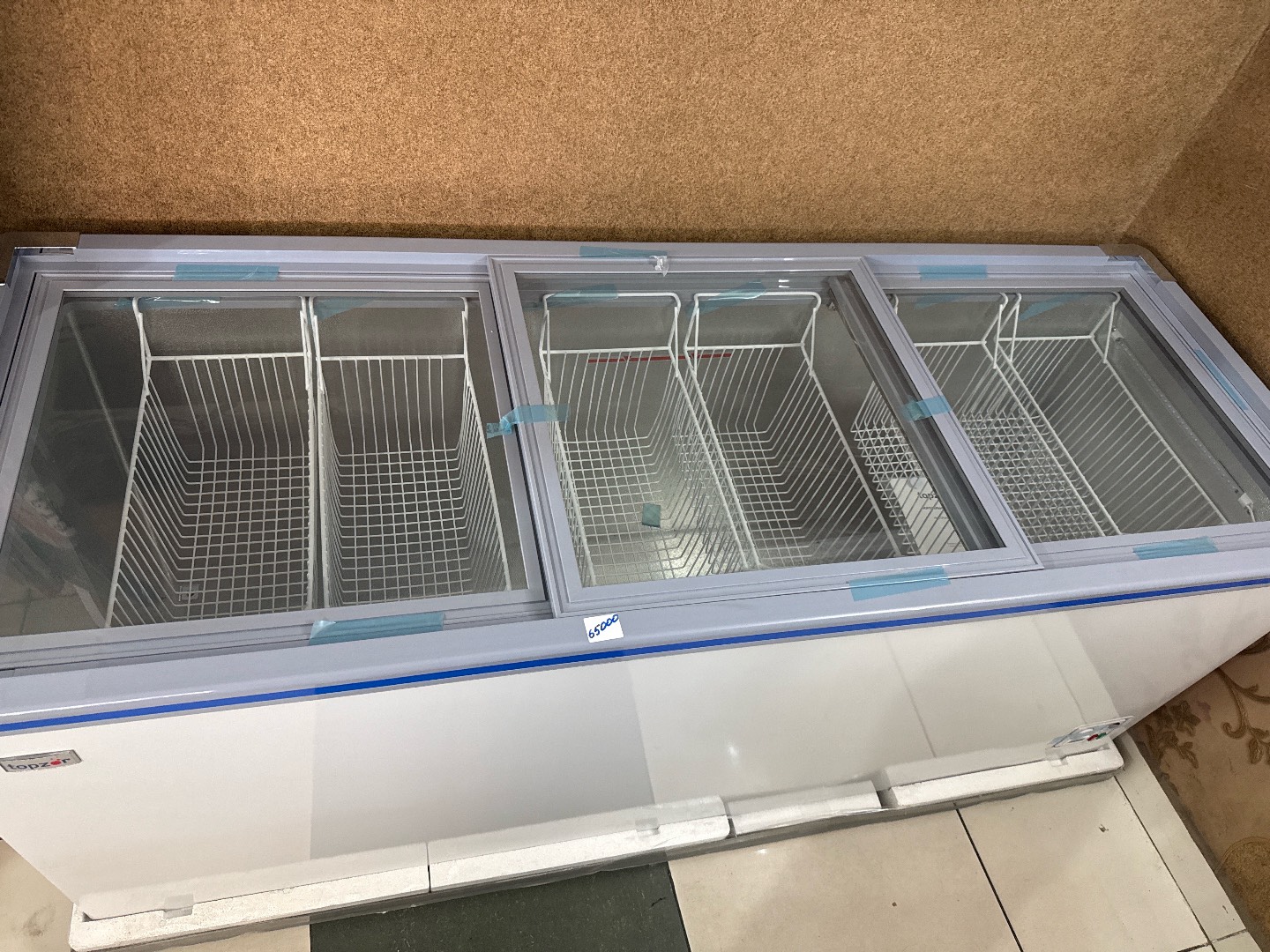 Витрина морозилка