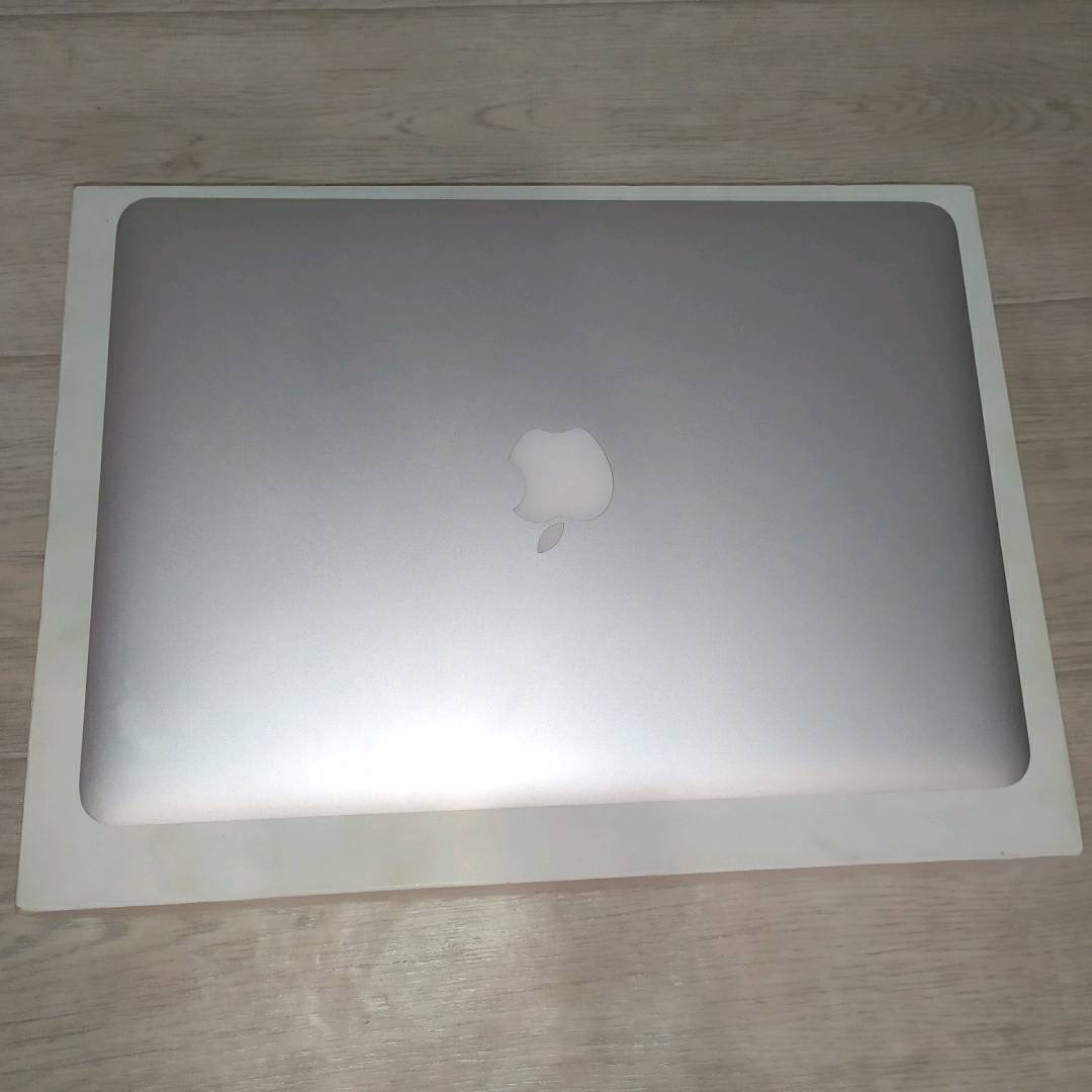 Macbook Air 2015 13.3" A1466
Core i5 4Gb SSD128 - изображение 2