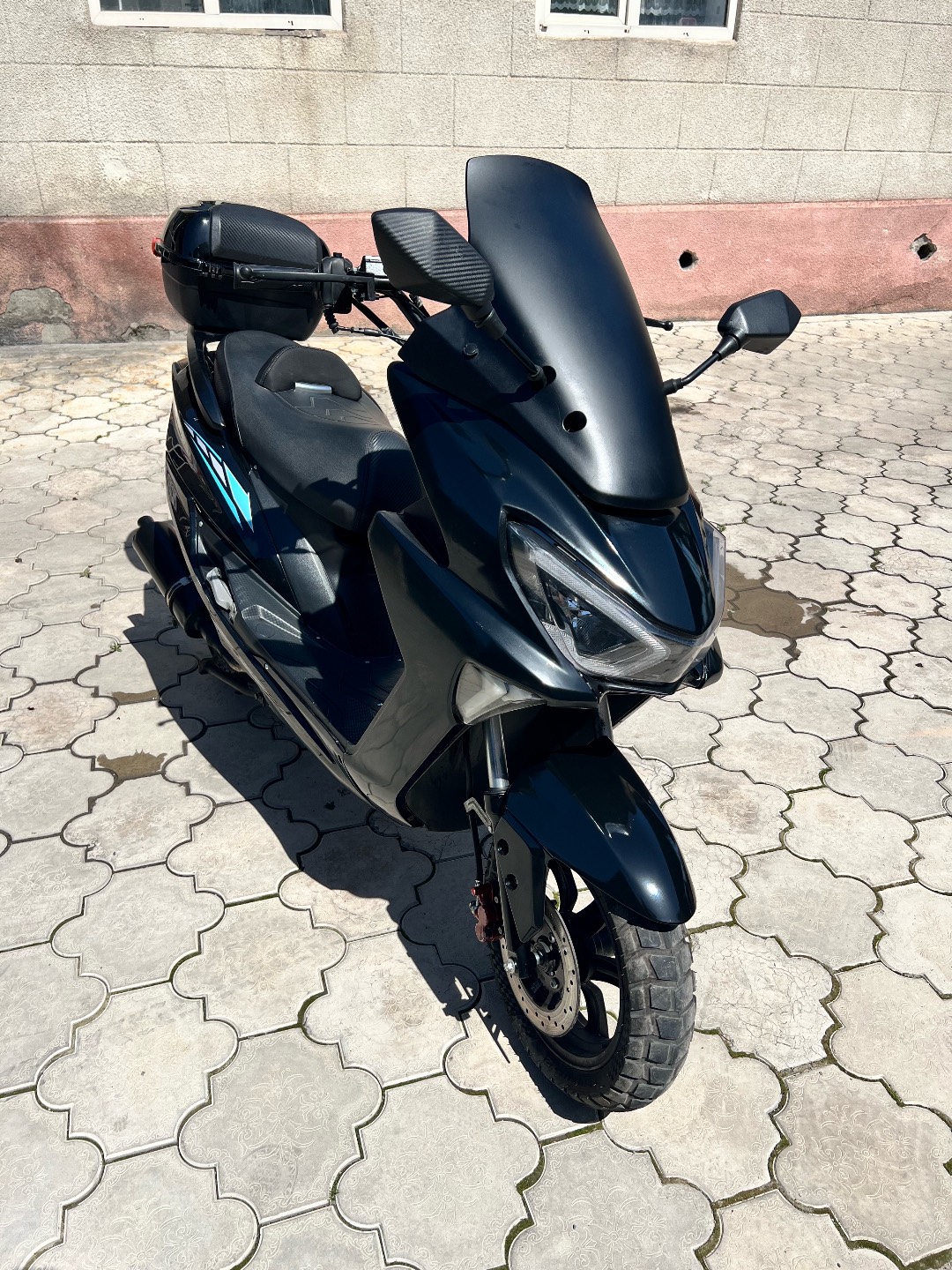 Скутер maxi