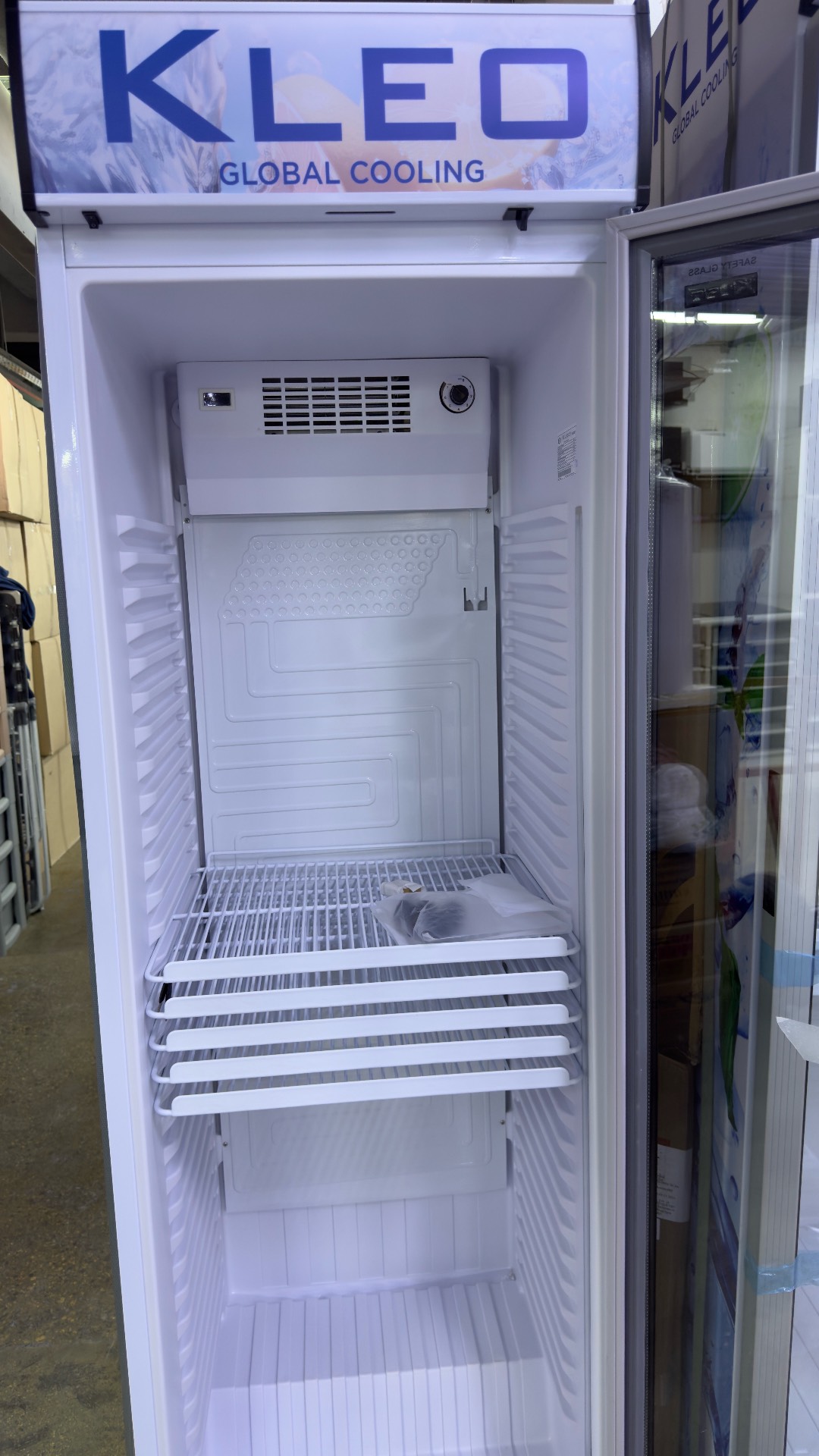 Витринный холодильник Kleo 2 метра высота - изображение 2