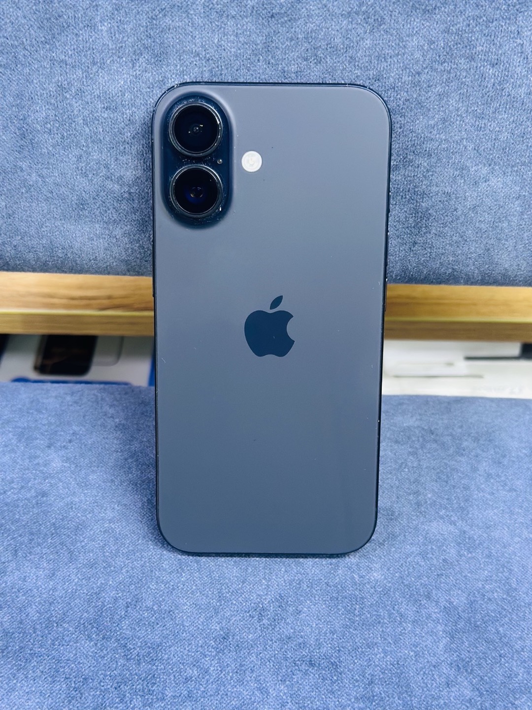 Айфон 16 обычный - изображение 2