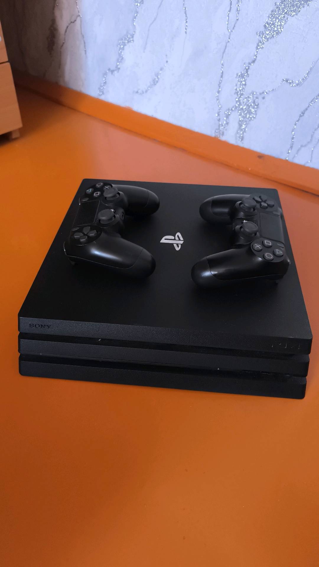 PS4 PRO