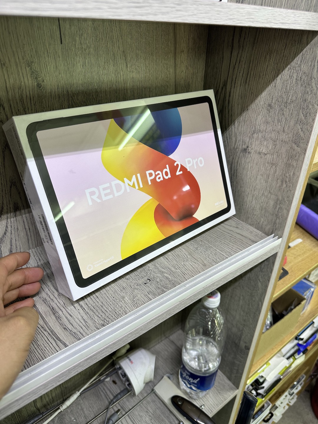 Планшет: Redmi Pad 2 Pro
	•	📱 Экран: 12.1″ IPS, 2.5K (2560×1600), 120 Гц
	•	⚡ Процессор: Snapdragon серии 7 (быстрый и энергоэффективный)
	•	🧠 Память: 6 / 8 ГБ ОЗУ
	•	💾 Хранилище: 128 / 
	•	🔋 Аккумулятор: 10 000 мА·ч, быстрая зарядка - изображение 3