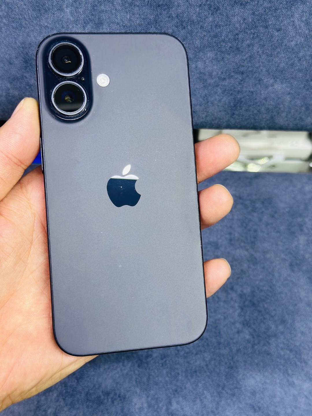 Айфон 16 обычный - изображение 3