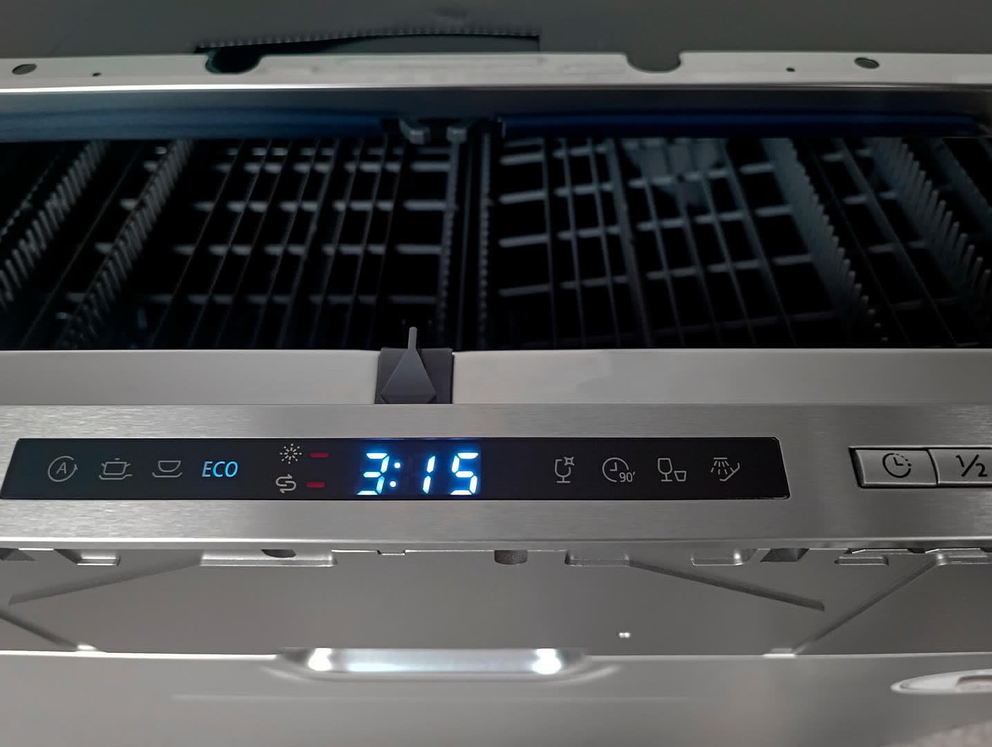 ВСТРАИВАЕМАЯ ПОСУДОМОЕЧНАЯ МАШИНА MIDEA - изображение 2