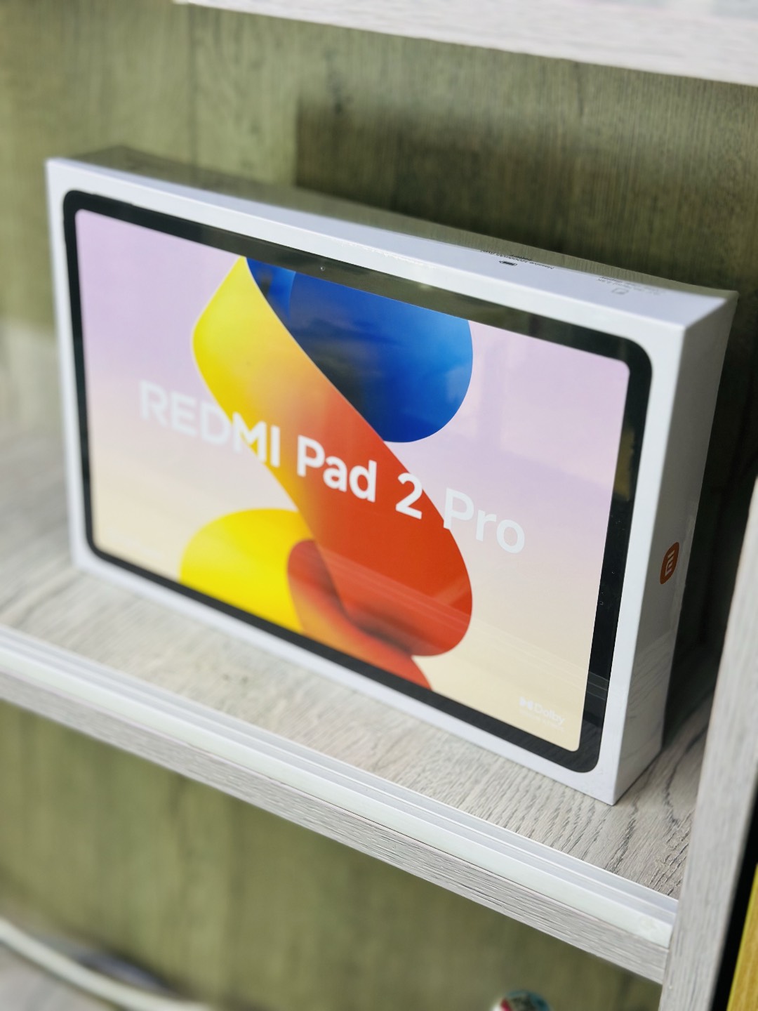 Планшет: Redmi Pad 2 Pro
	•	📱 Экран: 12.1″ IPS, 2.5K (2560×1600), 120 Гц
	•	⚡ Процессор: Snapdragon серии 7 (быстрый и энергоэффективный)
	•	🧠 Память: 6 / 8 ГБ ОЗУ
	•	💾 Хранилище: 128 / 
	•	🔋 Аккумулятор: 10 000 мА·ч, быстрая зарядка - изображение 5