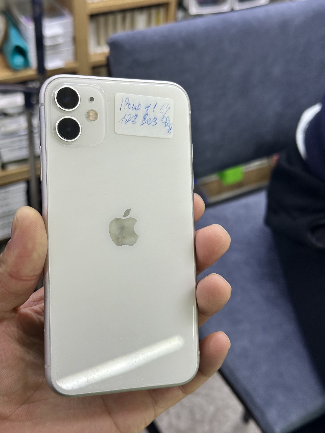 Айфон 11 64 - изображение 2