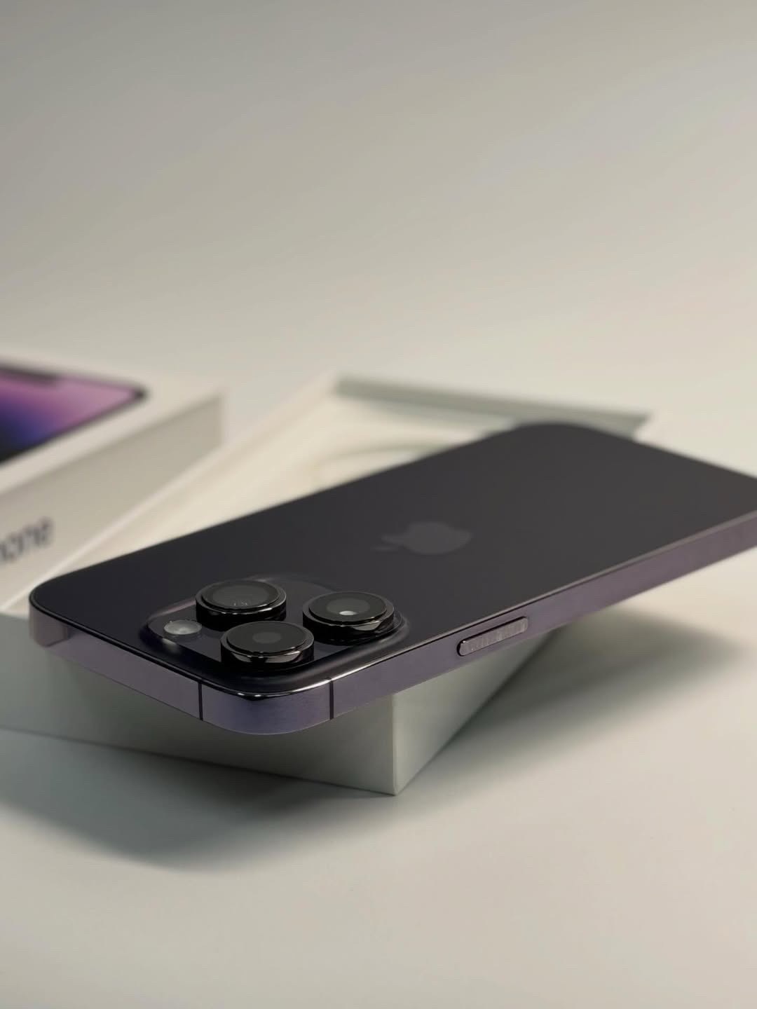 📱 iPhone 14 Pro
💾 256 ГБ
📱 6.1” Super Retina XDR, 120 Гц
⚡ A16 Bionic
📸 Камера 48 МП
🌟 Dynamic Island
🔓 Face ID и True Tone работают
✨ Отличное состояние
🛡️ Гарантия 30 дней
🔧 1 год сервисного обслуживания - изображение 5