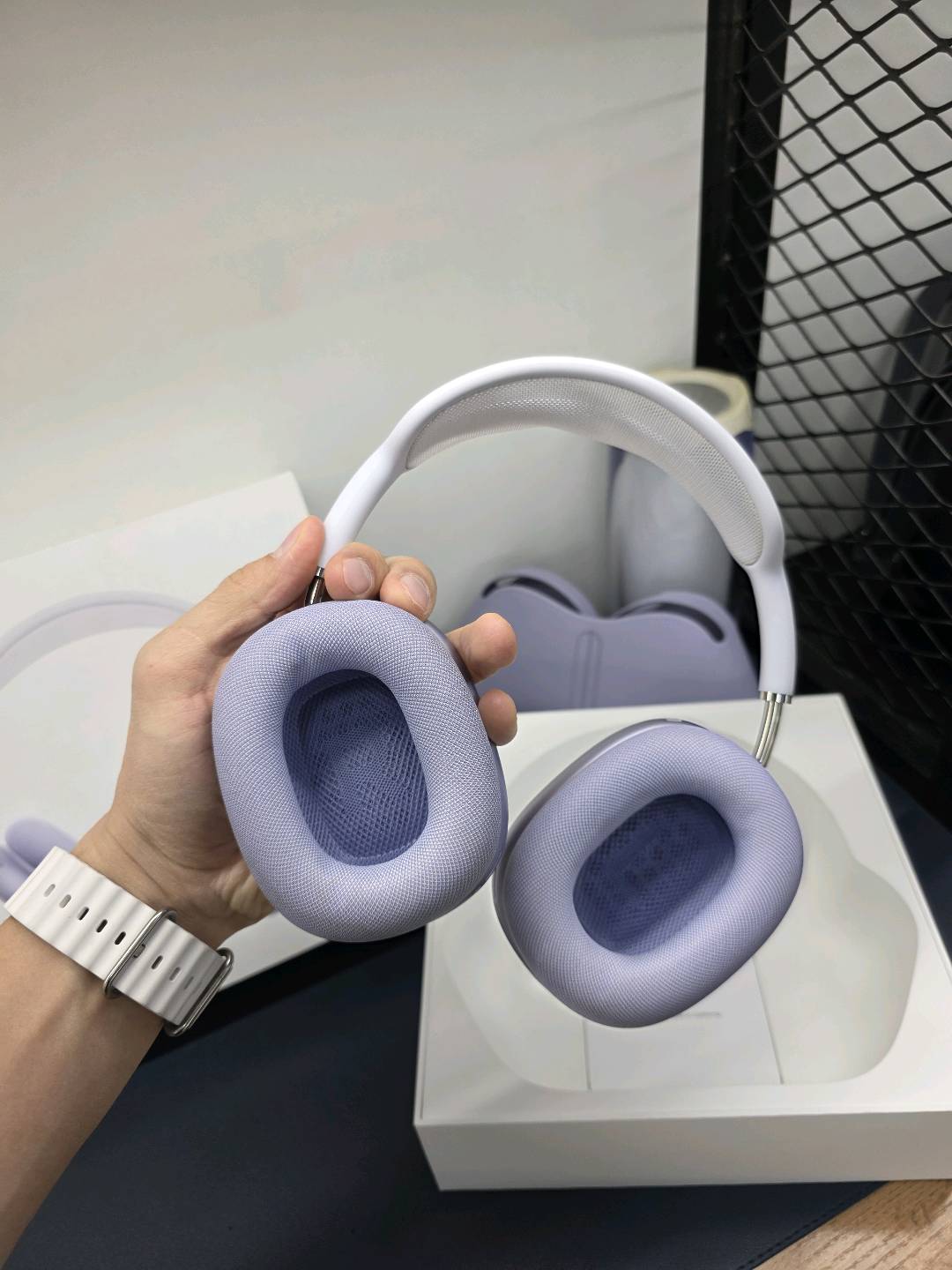 AirPods Max 2024 purple ORIGINAL - изображение 3