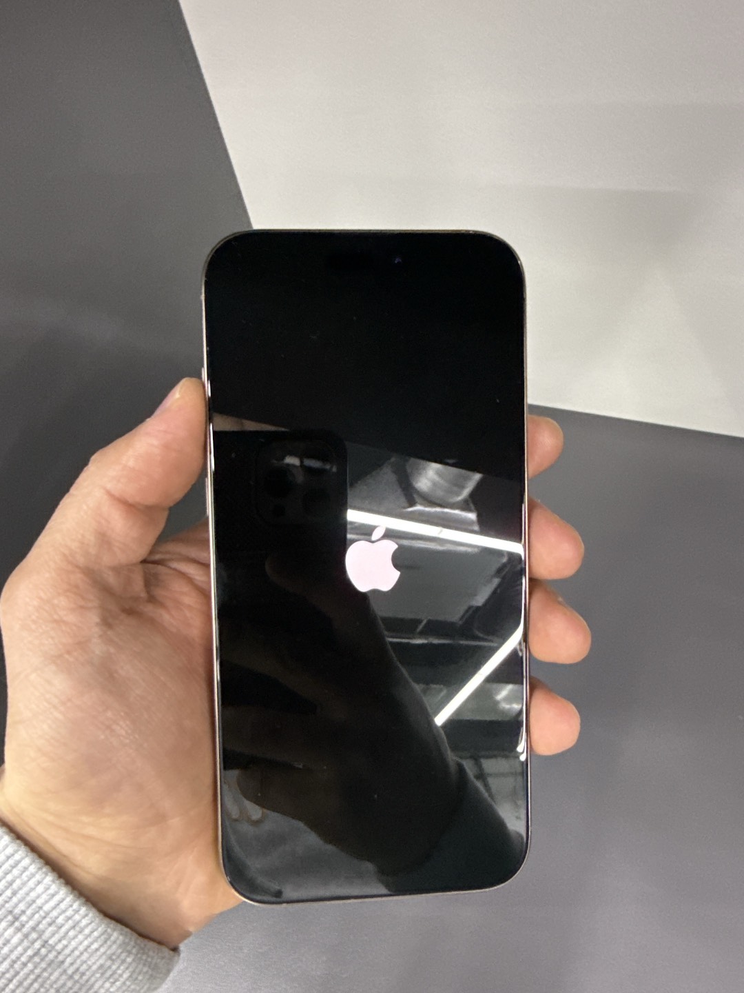 Айфон 16 про Макс - изображение 2