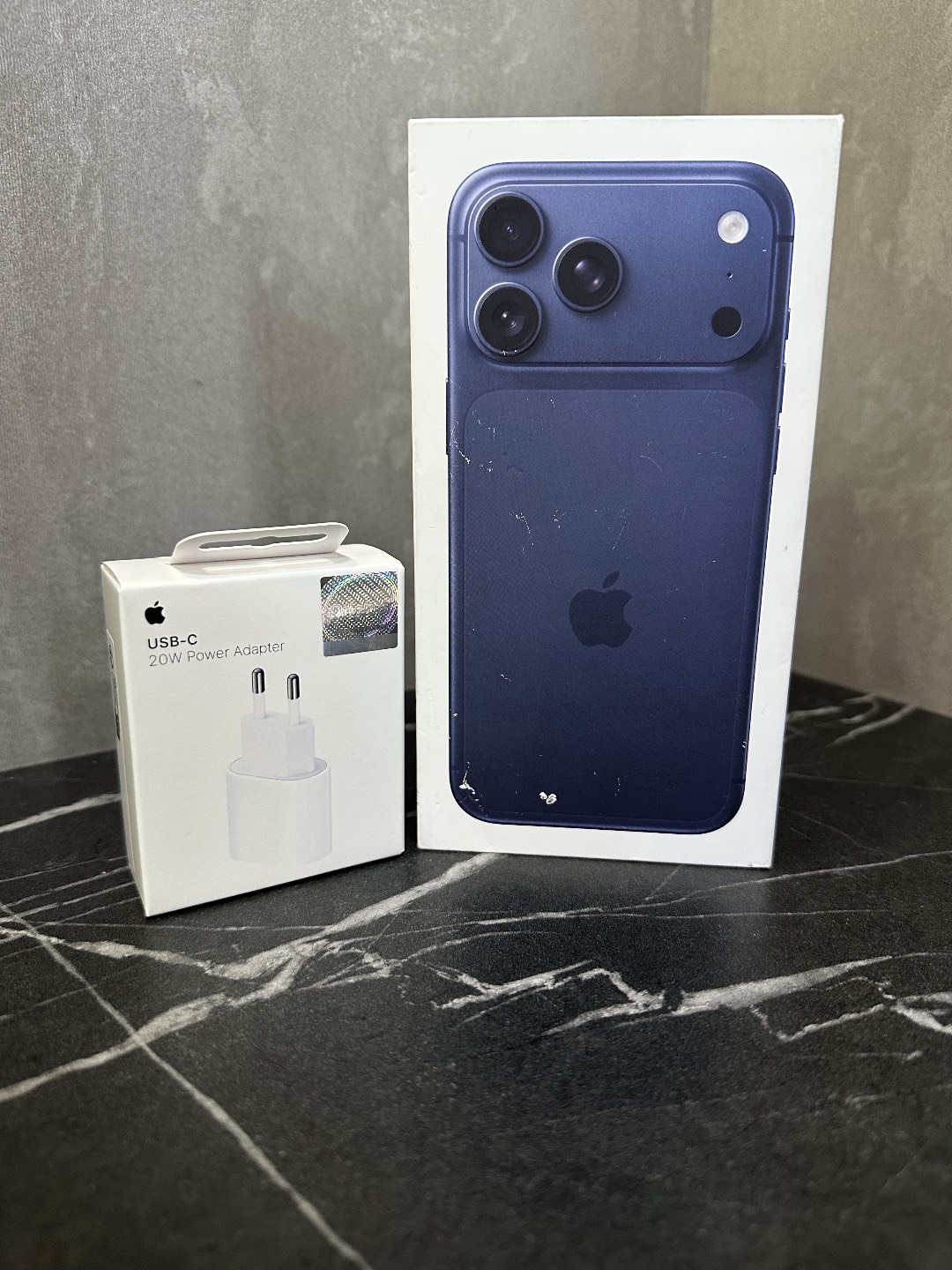 IPHONE 17 PRO MAX 256 e-Sim + оригинальный адаптер - изображение 3