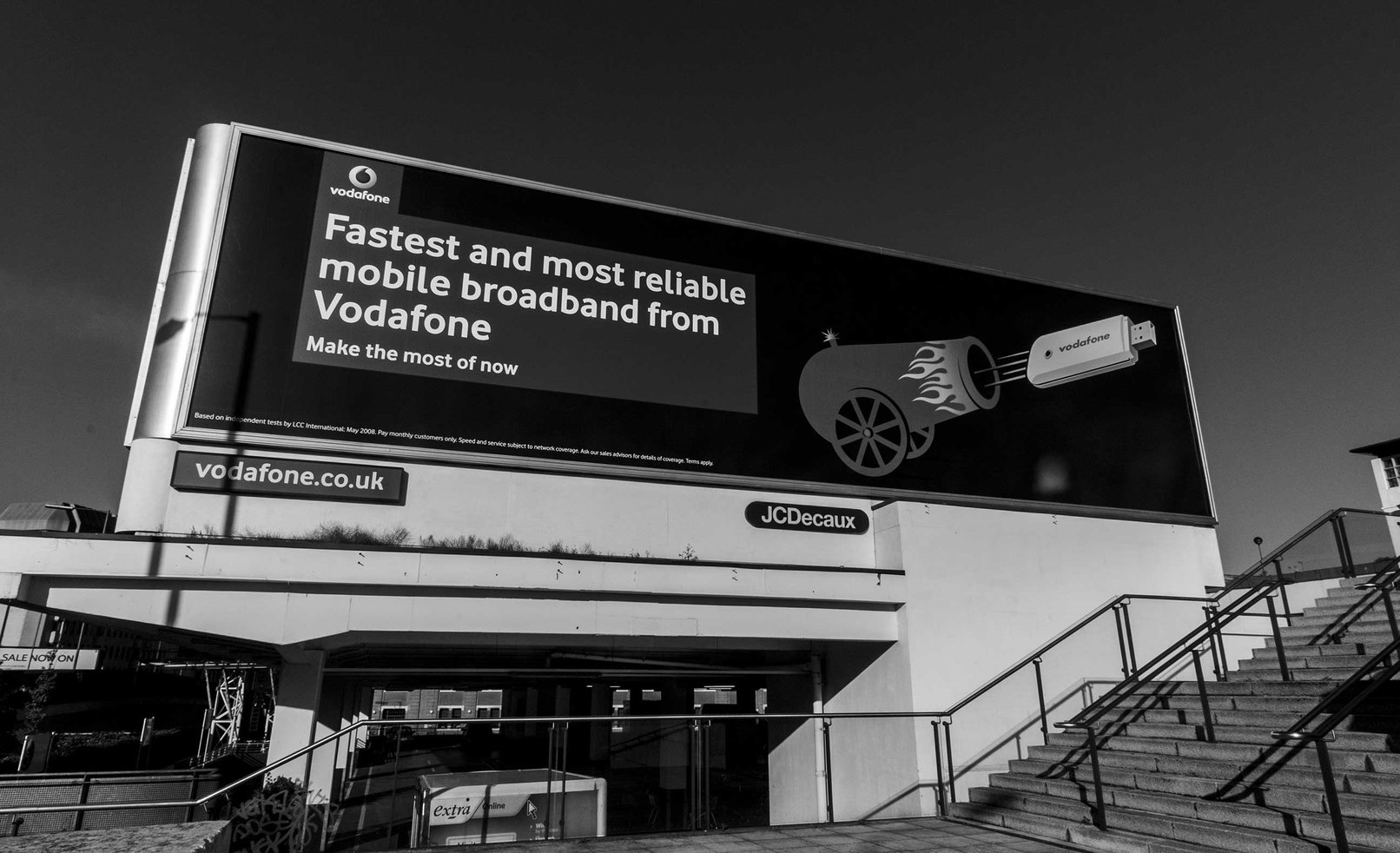Vodafone advert, West Cromwell Road