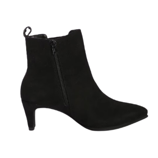  Loot Offer: Carlton London Women Lace-Up Mid-Calf Boots at Flat 70% off