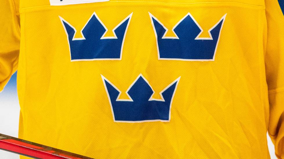 Svenska ishockeyförbundet firar 100 i retrotröja: "Lyfta vår historia"
