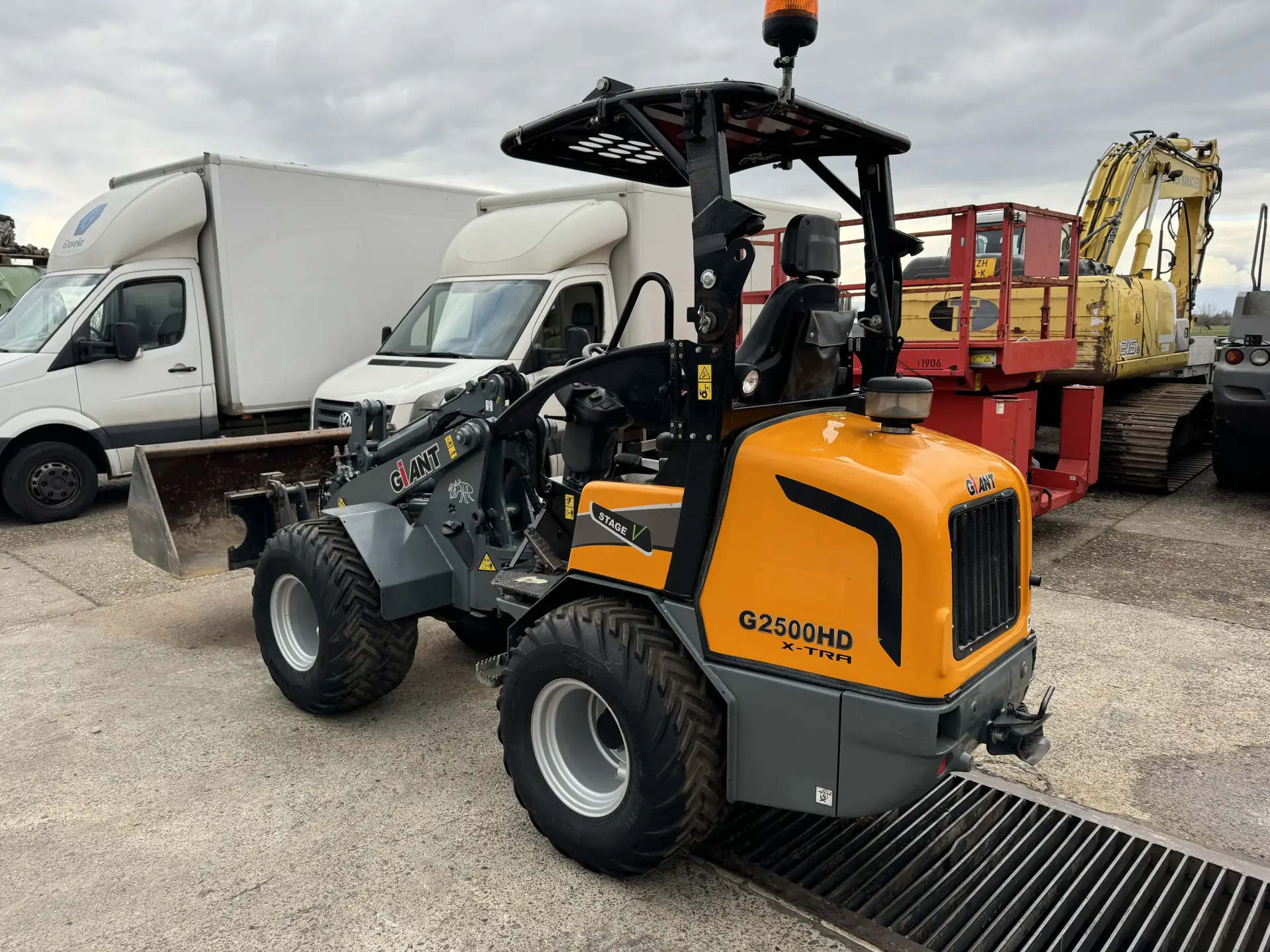 machinebod-giant-shovel-g2500hd-x-tra
