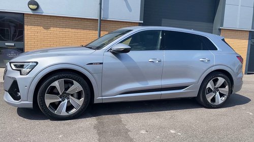 2021 Audi E-Tron S-Iine 55 Quattro - Side