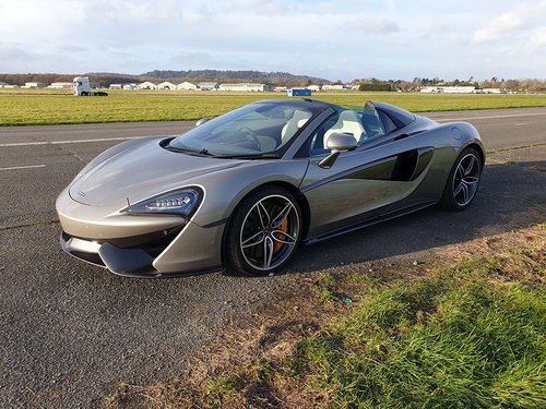 2019 McLaren 720S Spider - OS Front