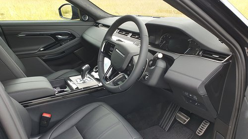 2022 Range Rover Evoque - Front Cabin