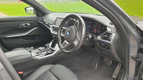 2021 BMW M340i - Front Cabin