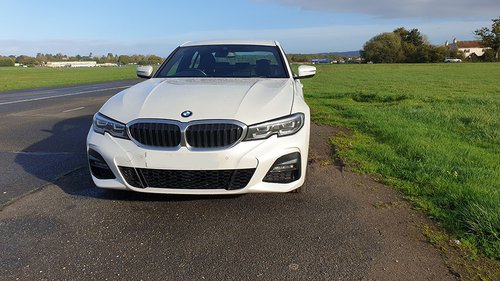 2021 BMW 330e - Grille
