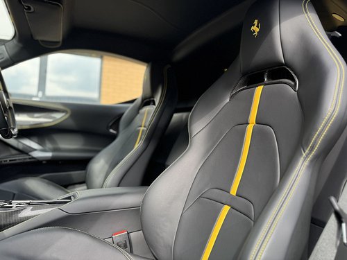 2023 Ferrari SF90 Stradale 4.0T V8 7.9kWh F1 DCT